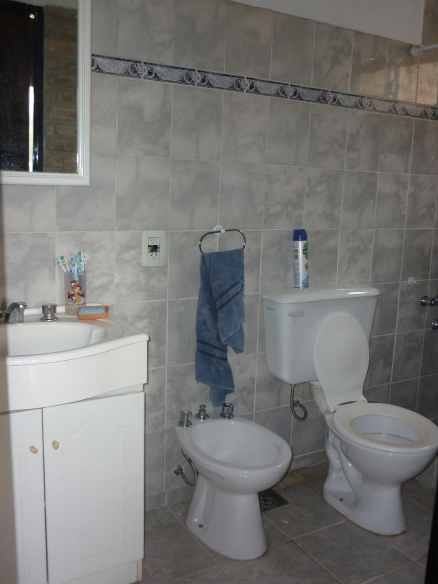 Casa de 6 amb. sobre lote propio. - 16