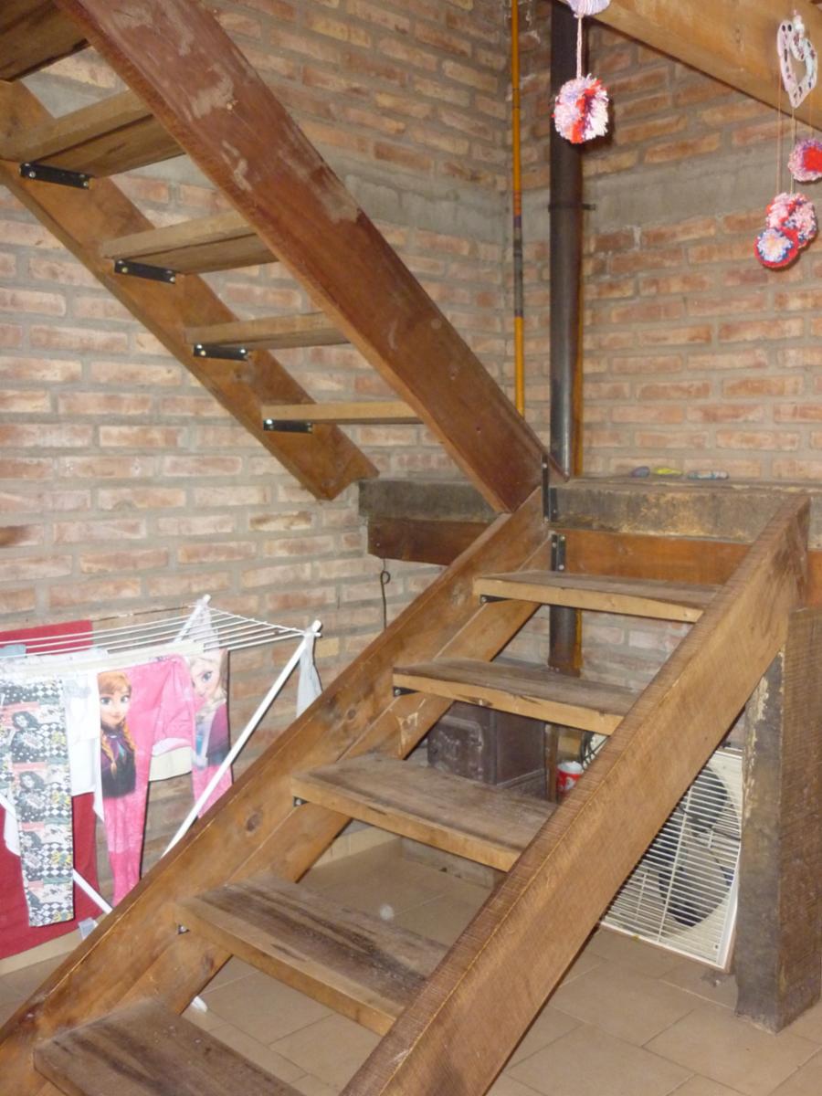 Casa de 6 amb. sobre lote propio. - 18