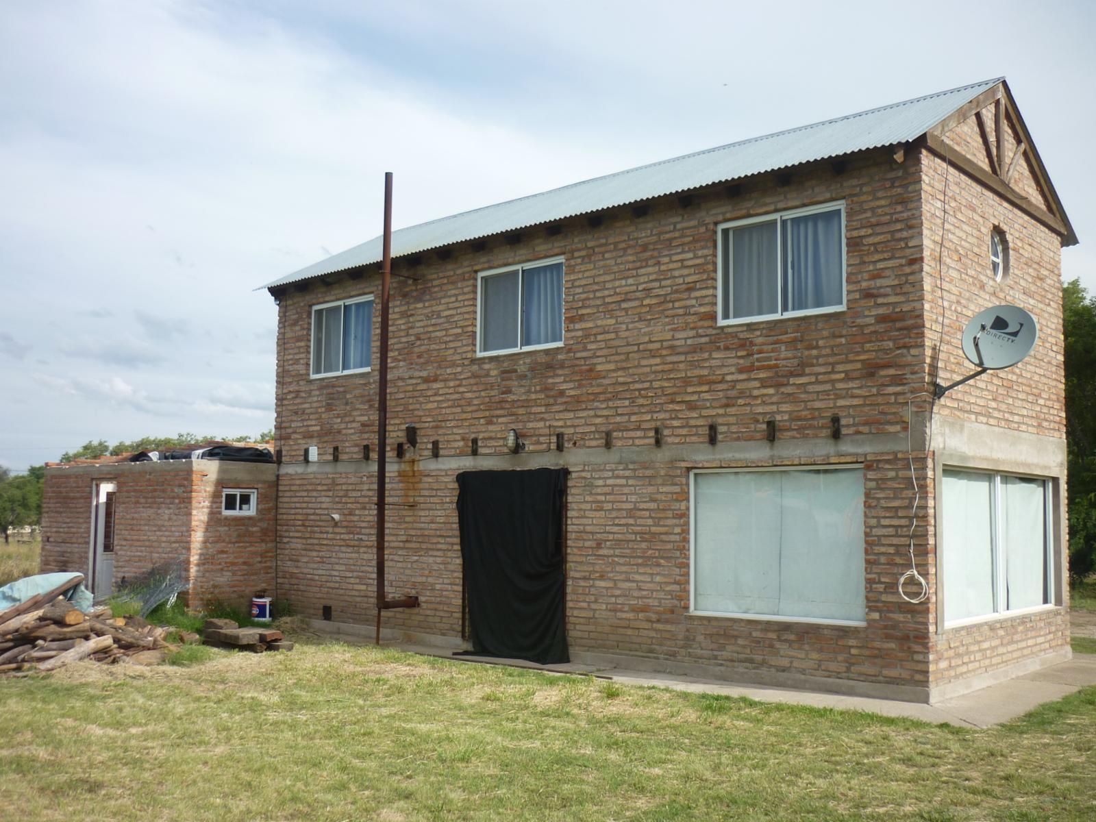 Casa de 6 amb. sobre lote propio. - 22