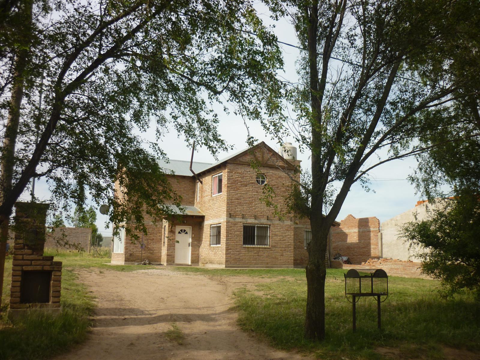 Casa de 6 amb. sobre lote propio. - 24