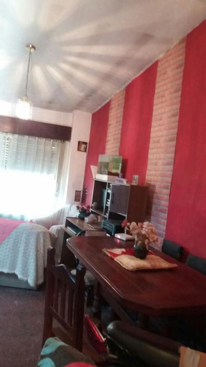 Casa de 3 amb. sobre lote propio. — foto 2