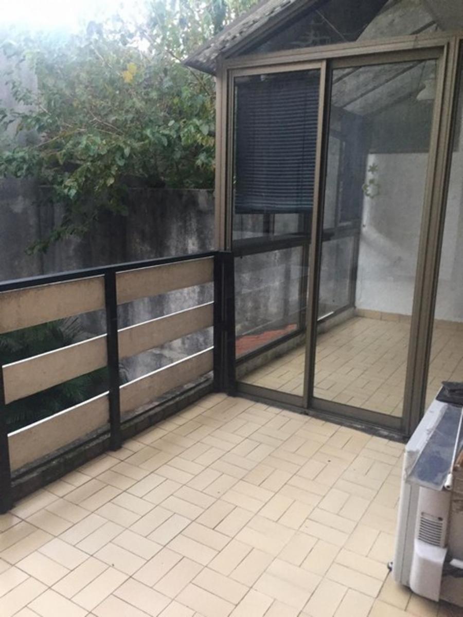 Departamento de 2 amb con terraza. POR ESCALERA. — foto 3