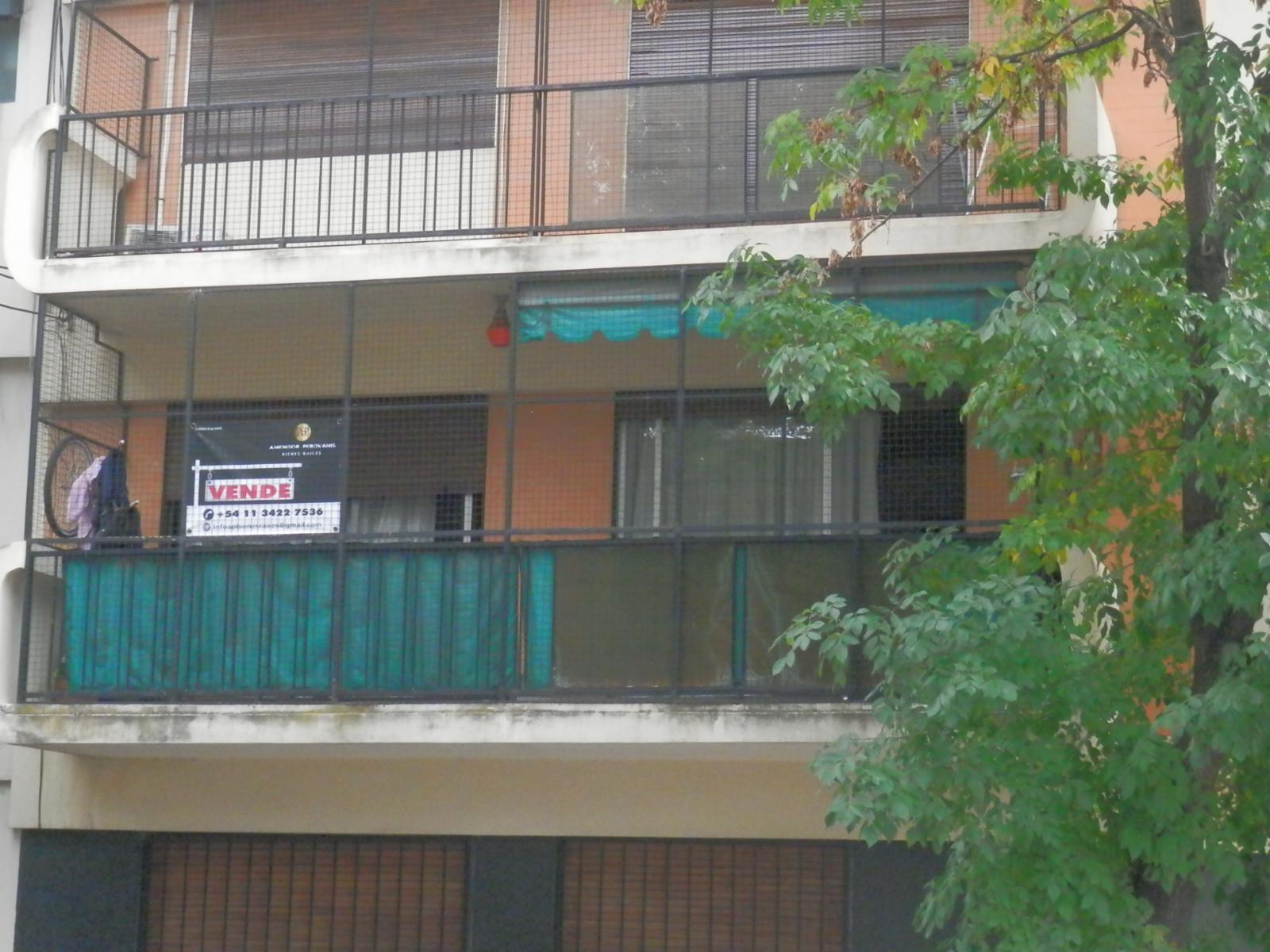 Departamento 2 amb. con balcón corrido. — foto 3