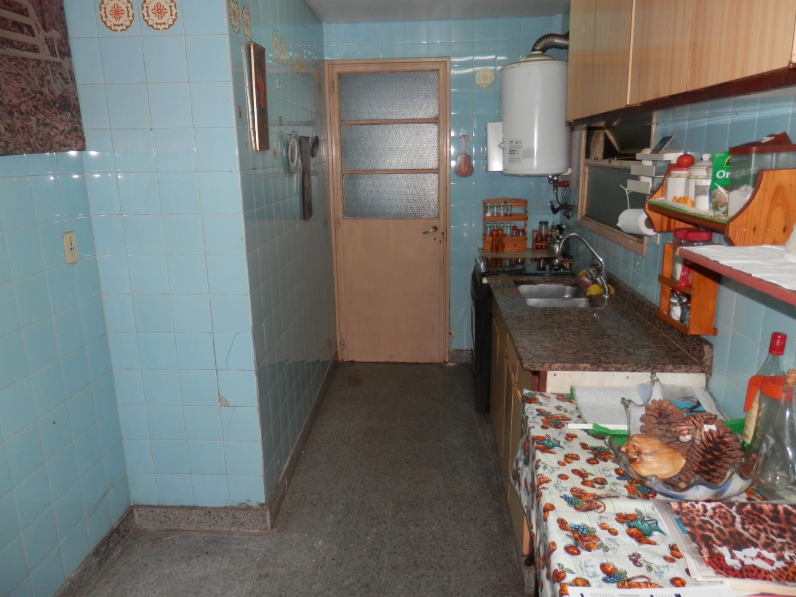 Departamento 2 amb. con balcón corrido. — foto 8