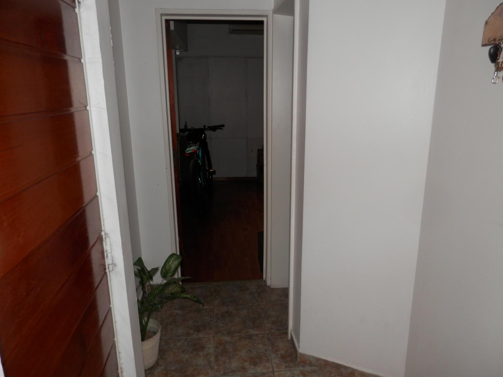 Casa de 5 ambientes con patio y terraza. — foto 8