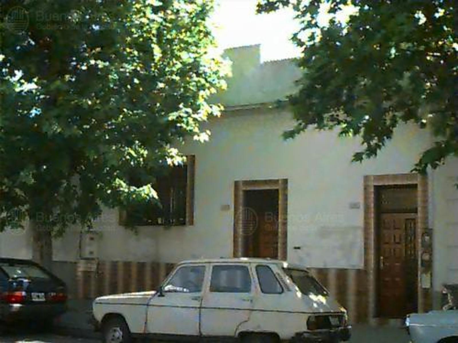 PH al frente de 4 amb. patio y terraza. SIN EXPENSAS