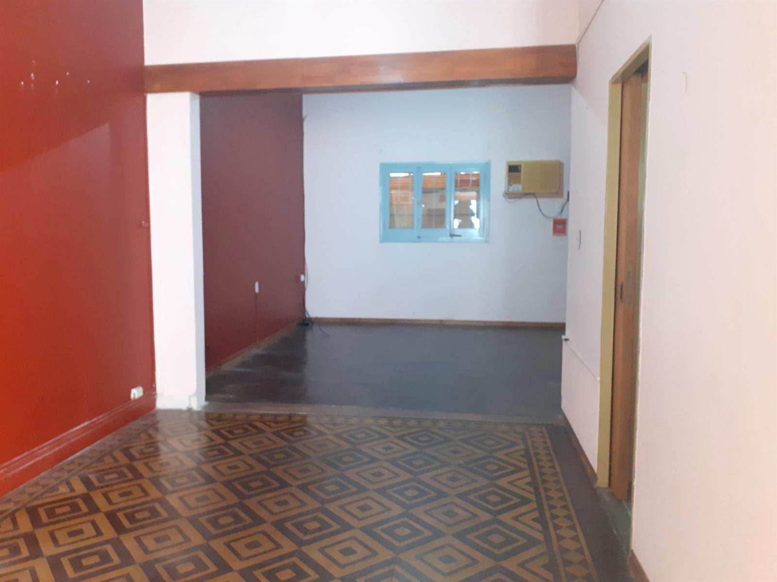 CASA CON DOS DORMITORIOS Y PATIO EN ZONA SUR SANTA FE — foto 2