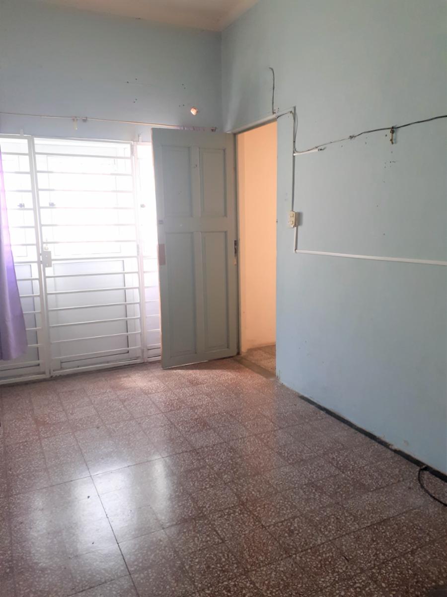 CASA CON DOS DORMITORIOS Y PATIO EN ZONA SUR SANTA FE — foto 3