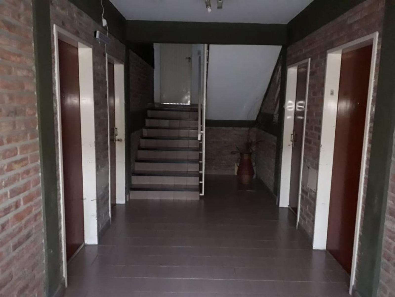 Venta Departamento 3 Amb En Longchamps — foto 2