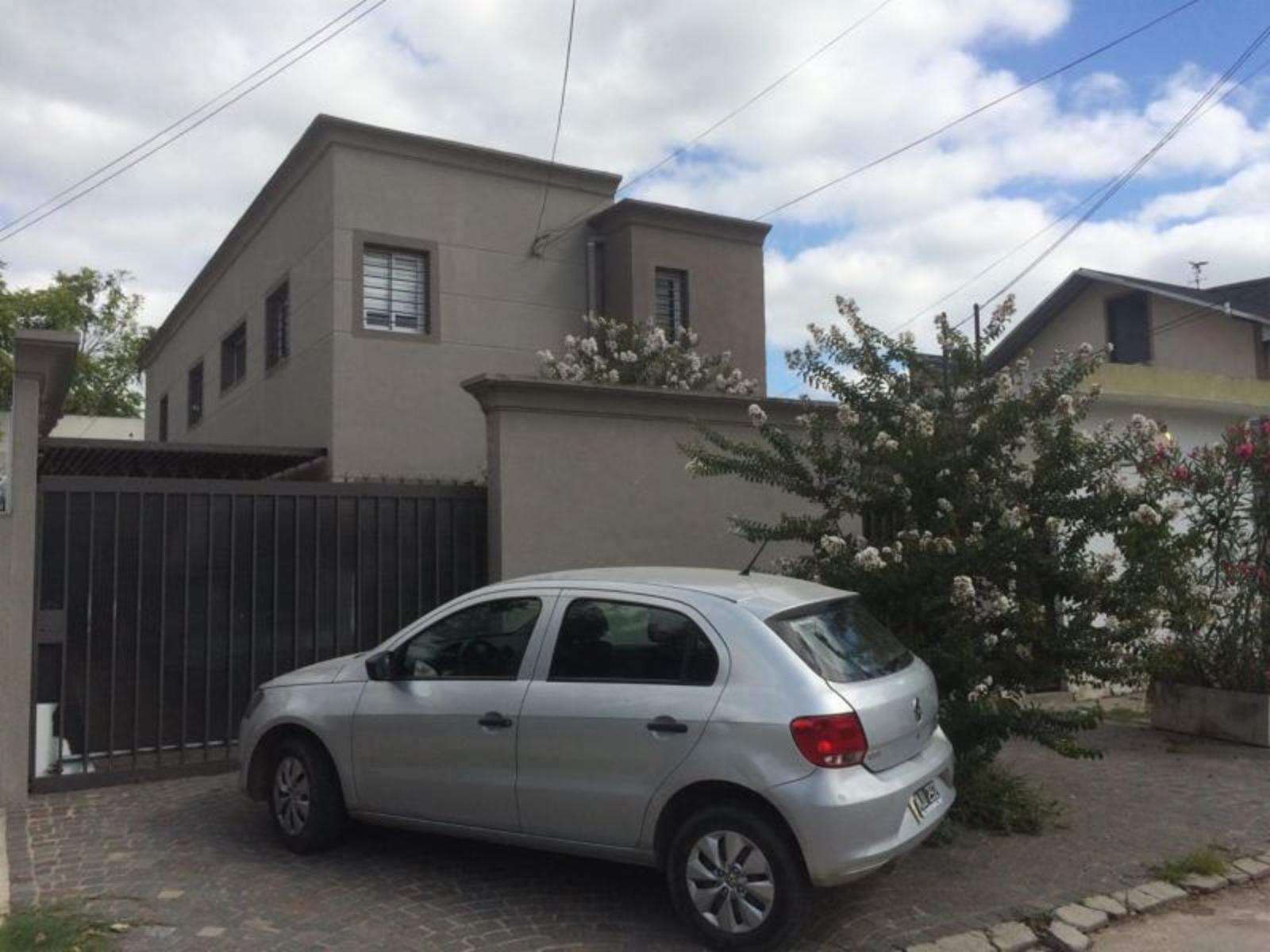 Venta Casa 5 Amb Quincho Moderna En Excelente Estado José Mármol
