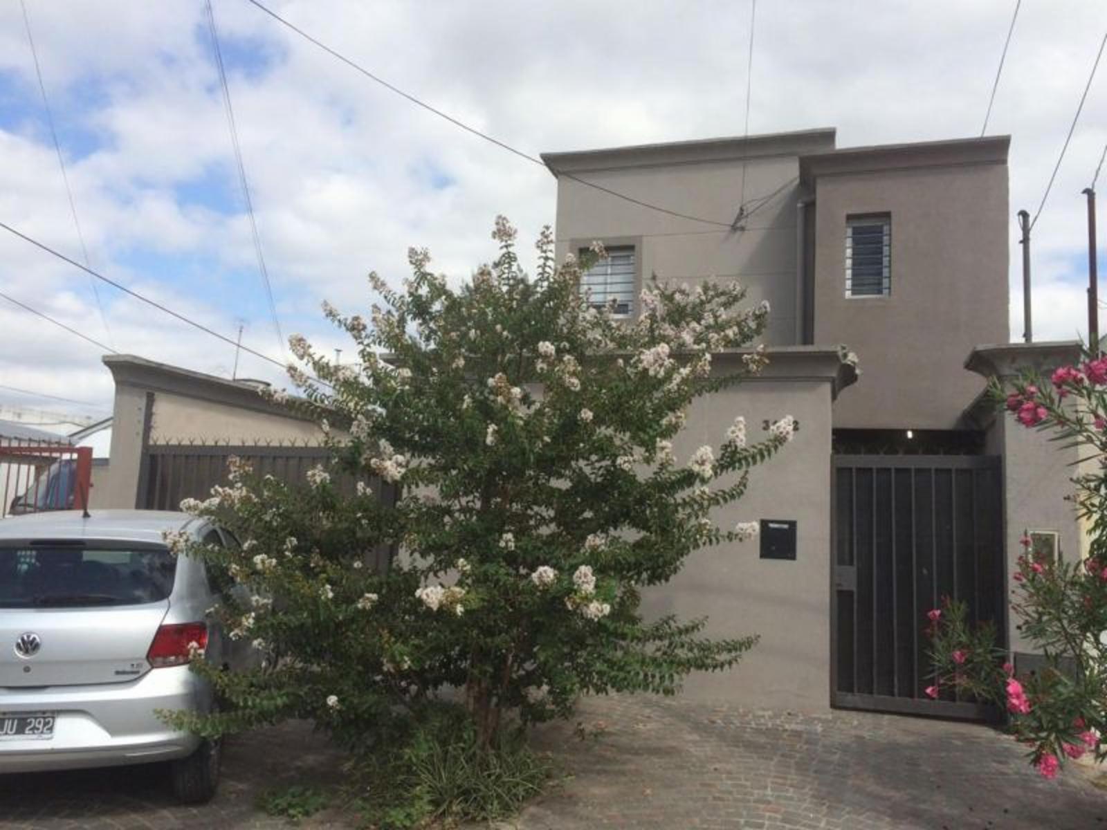 Venta Casa 5 Amb Quincho Moderna En Excelente Estado José Mármol — foto 2