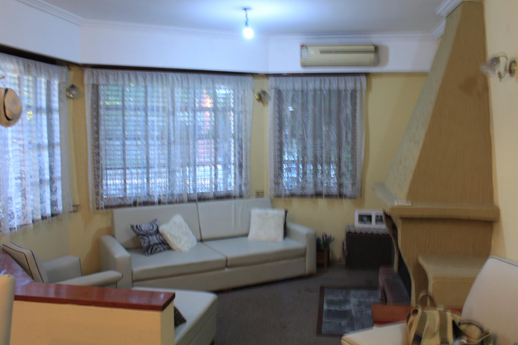 VENTA CASA 4 AMBIENTES BURZACO — foto 3