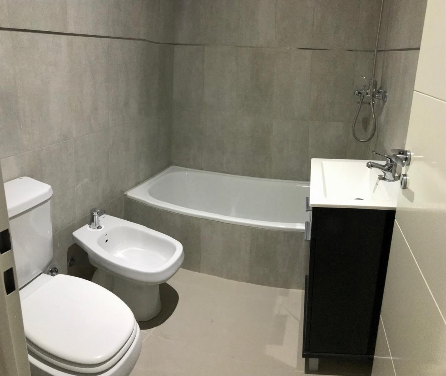 Venta Departamento 2 amb con balcon Las Lomitas Lomas de Zamora — foto 7