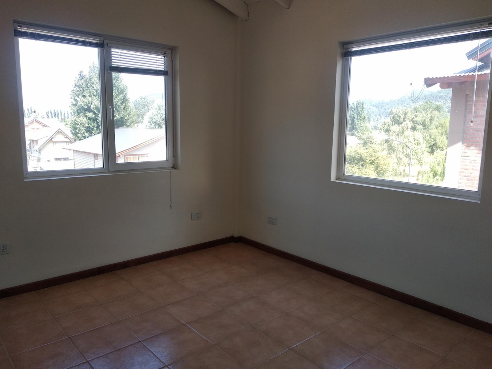Se Vende Cómodo Departamento de Dos Dormitorios en Villa P. La Cascada - 4