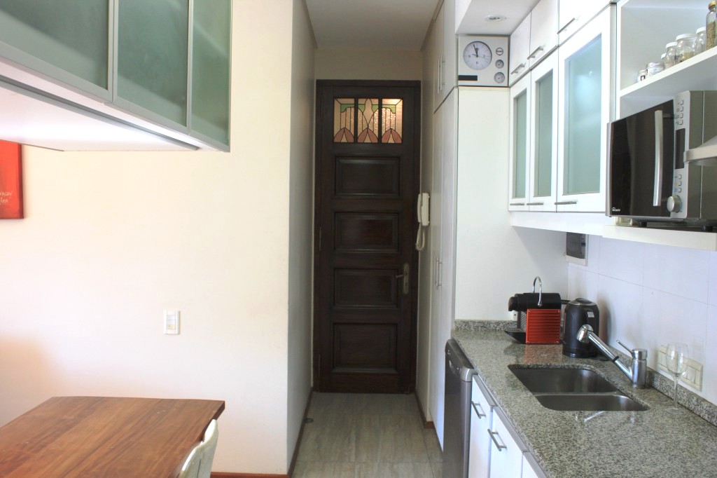 LINDISIMO 4AMB.TIPO CASA CON SALIDA A JARDIN. IMPECABLE - 4