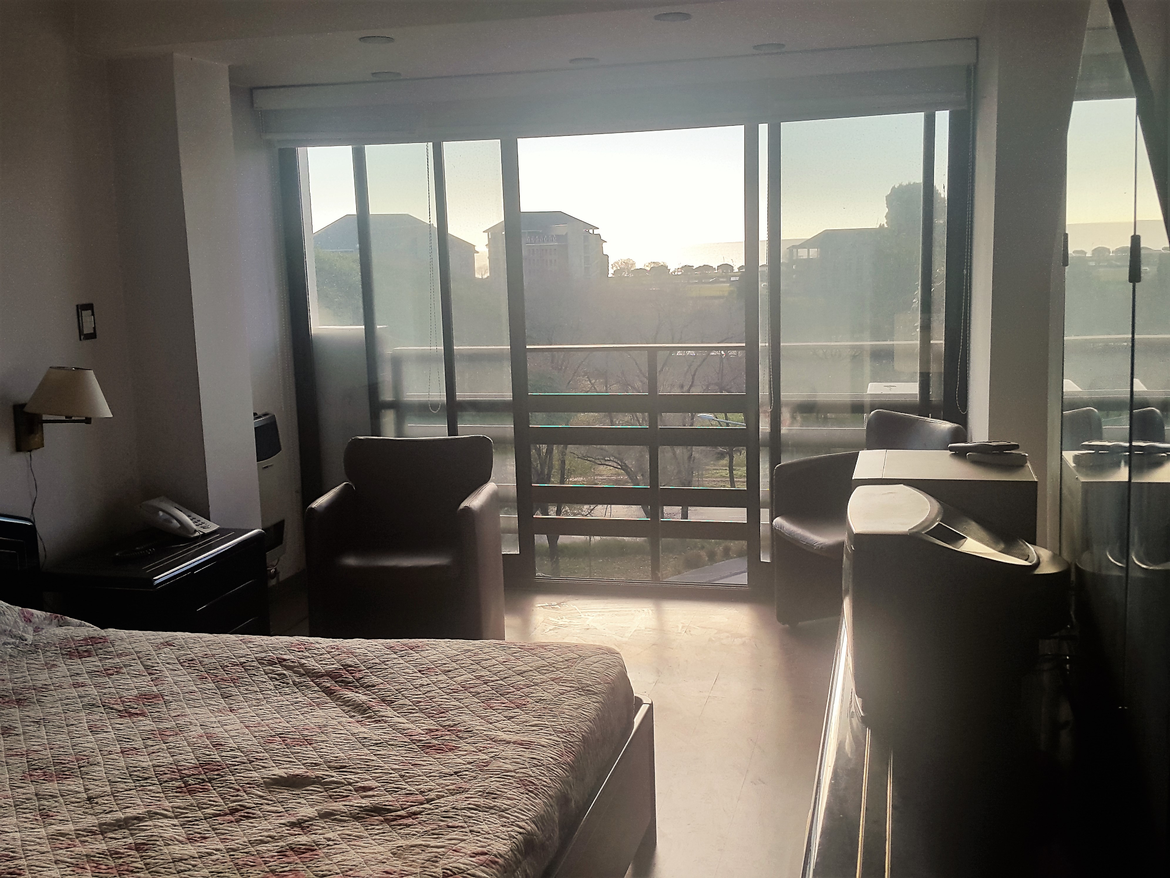 TRIPLEX 5 AMBIENTES VISTA AL RIO. CON TERRAZA Y PARRILLA PROPIA - 5