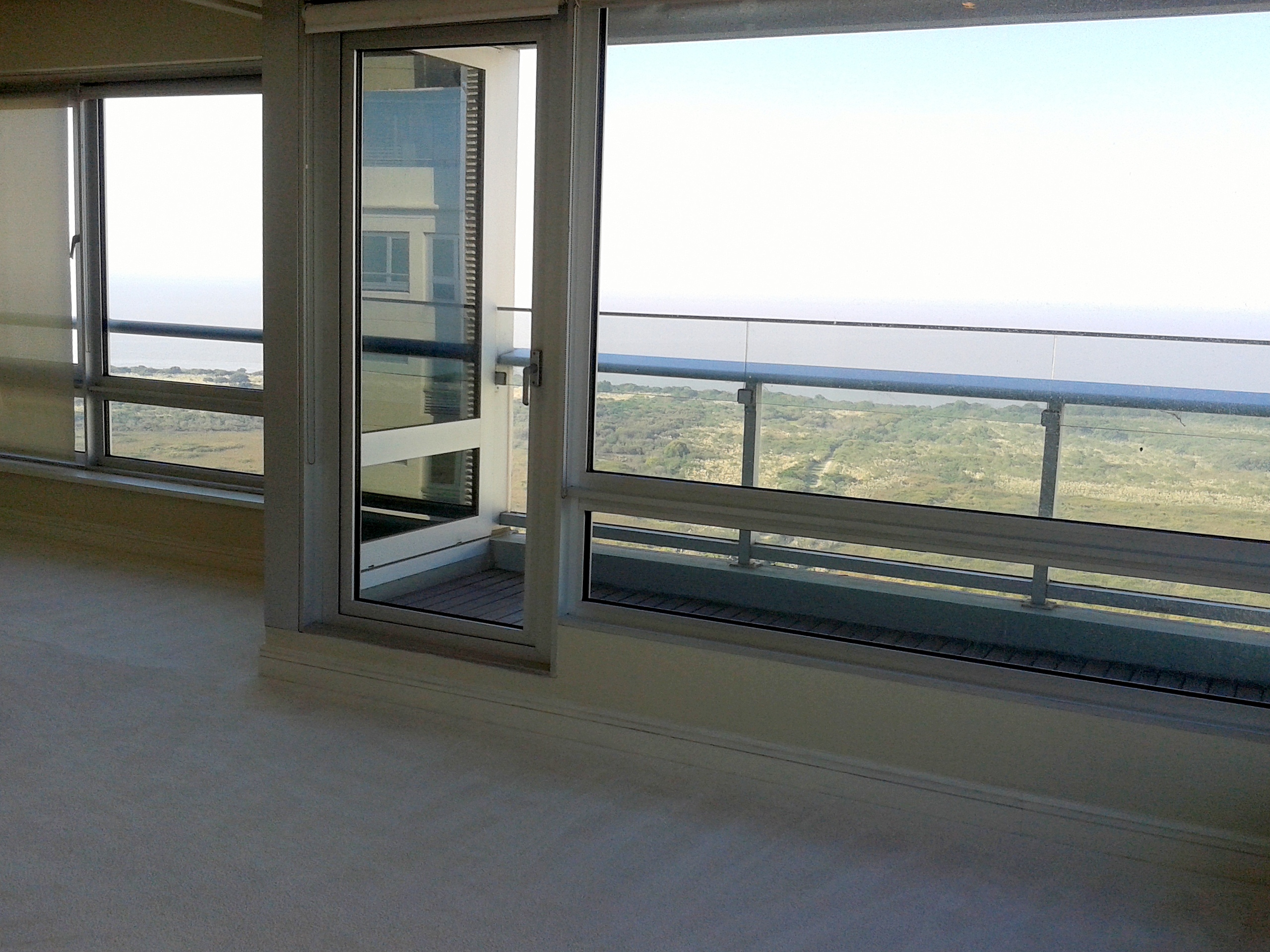 INCREIBLE TRIPLEX EN ALTURA CON TERRAZA PROPIA — foto 8