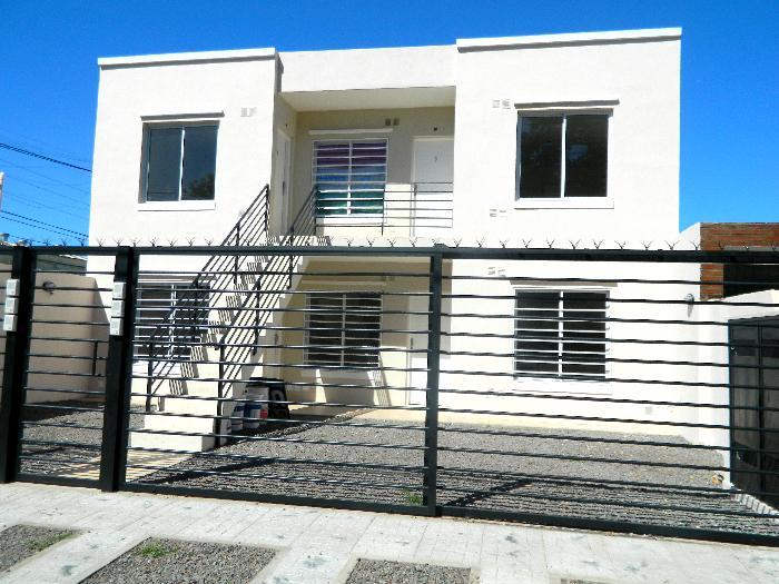 DEOARTAMENTO CON COCHERA Y BALCON DE 1 DORMITORIO — foto 2