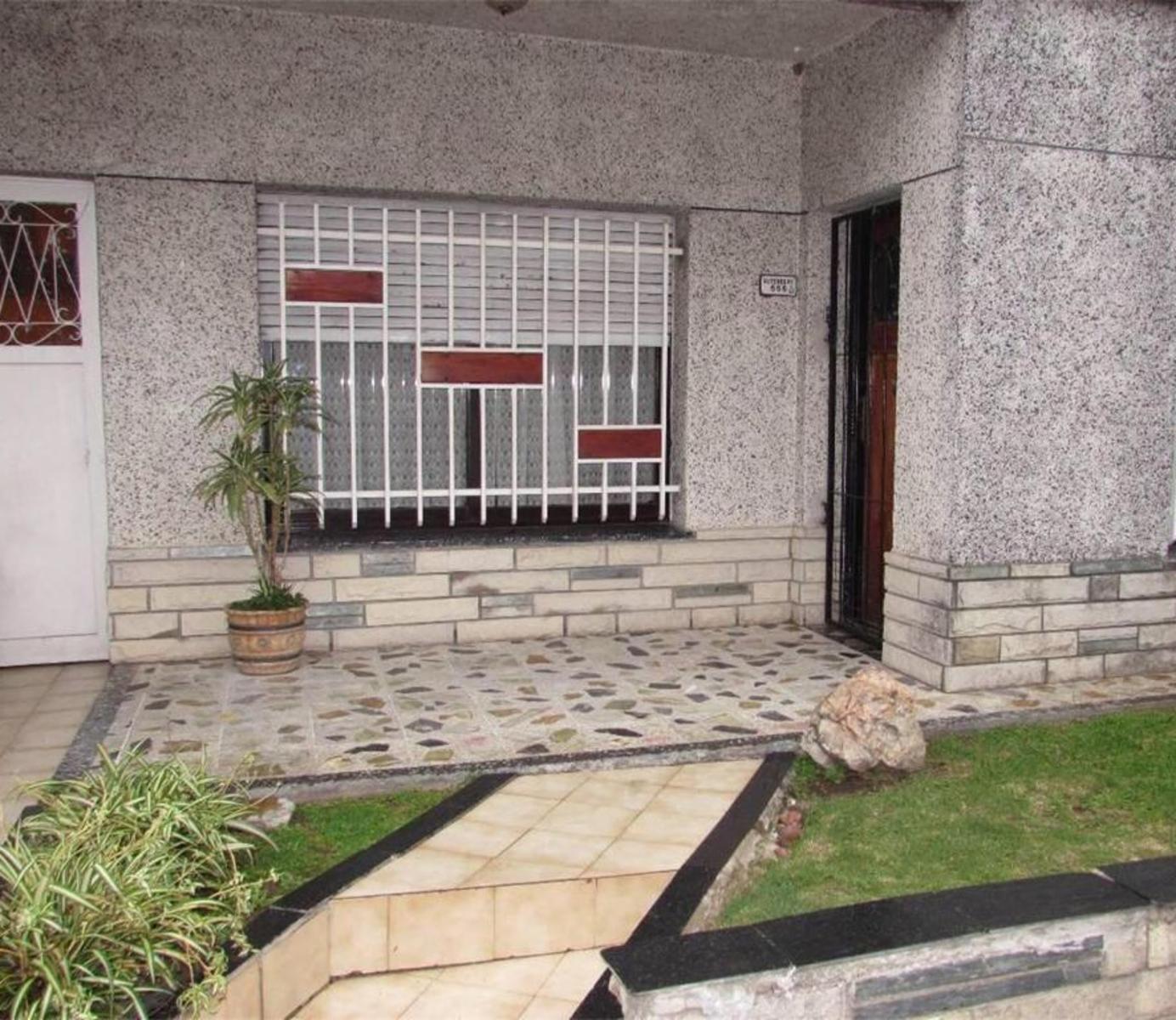 Villa Luzuriaga Casa Americana 3 Ambientes C/Cochera — foto 3