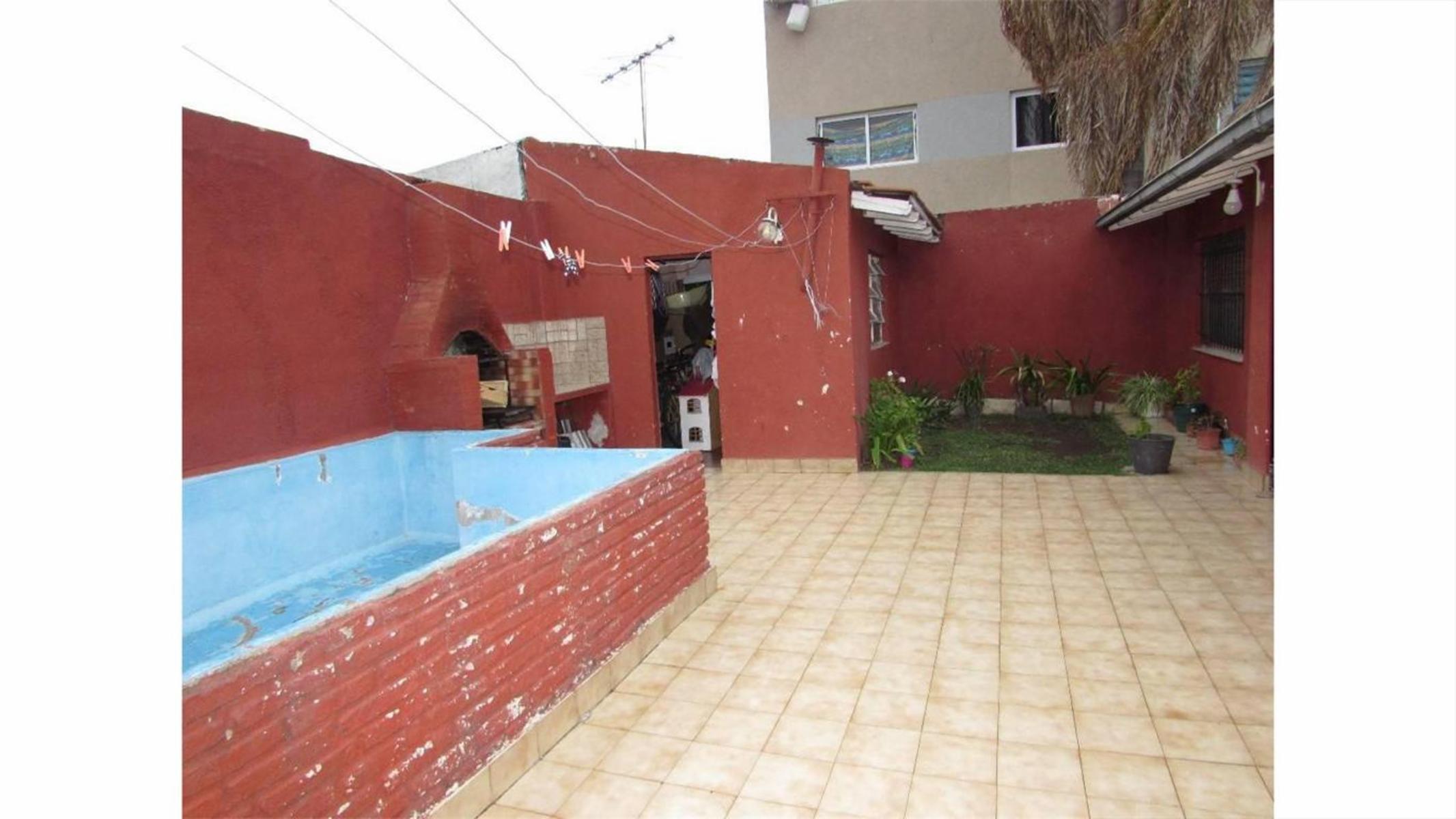 Villa Luzuriaga Casa Americana 3 Ambientes C/Cochera — foto 12