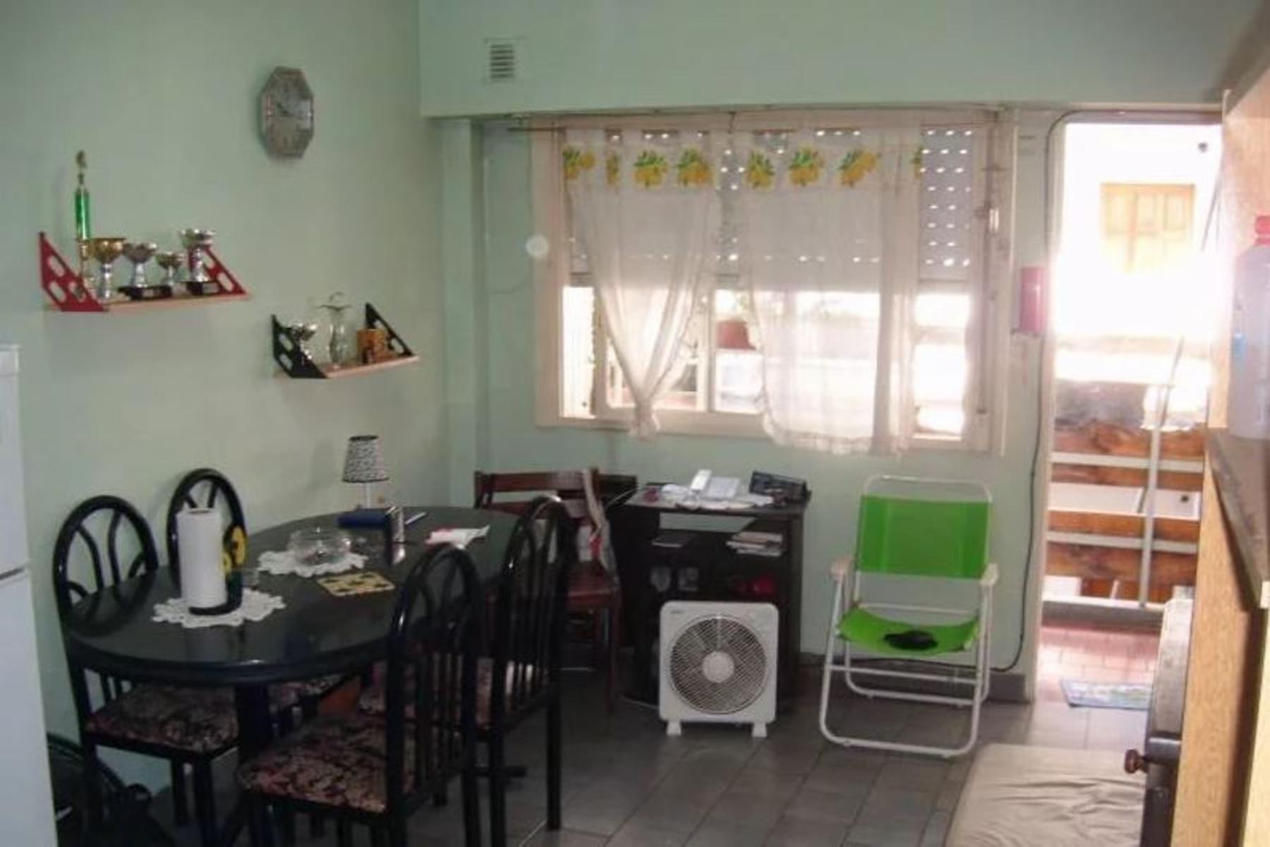 Departamento 2 Ambientes 1er Piso al Frente — foto 3