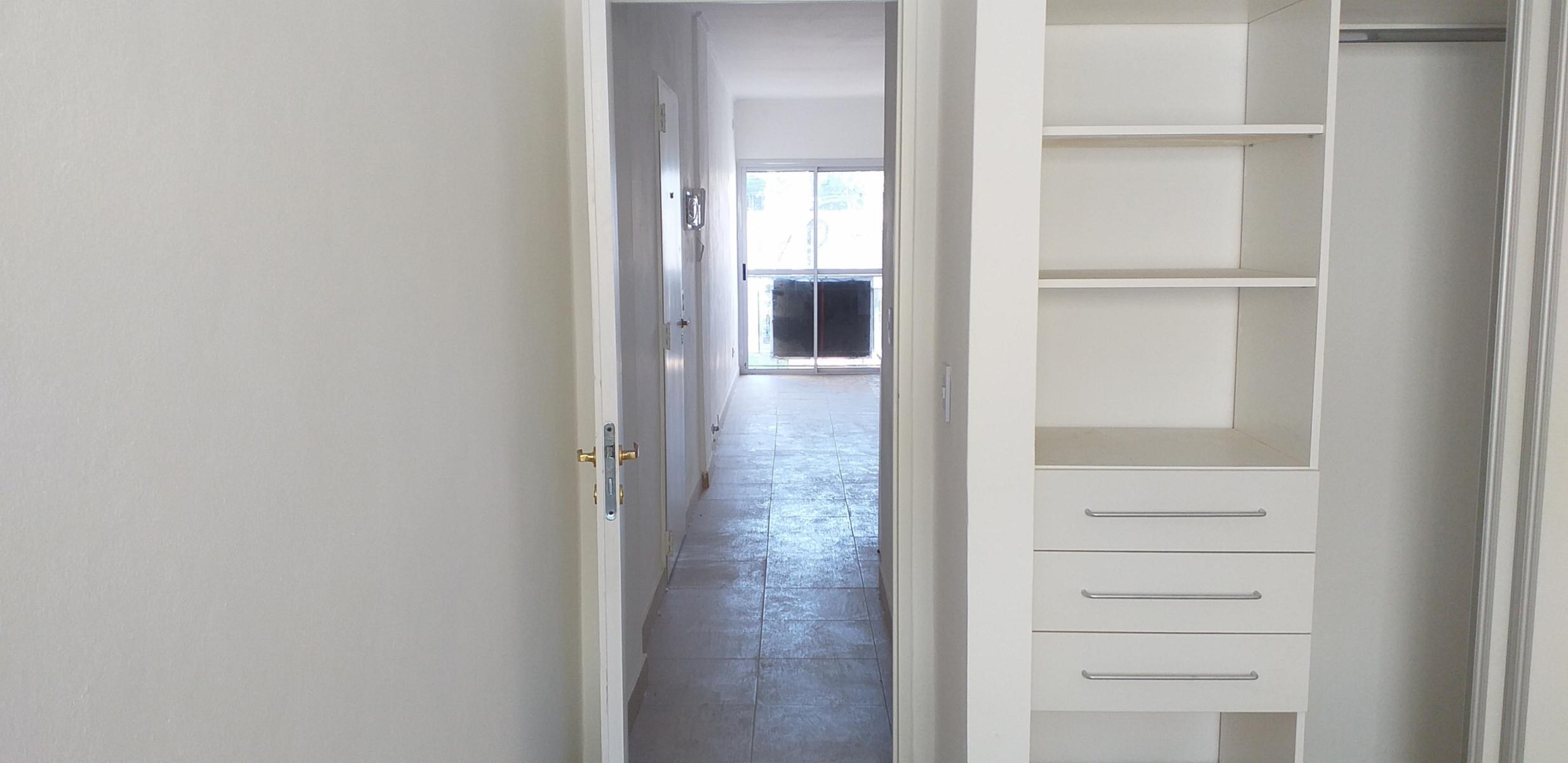 OPORTUNIDAD NUEVO VALOR Villa Luzuriaga a Estrenar Amplio 2 Ambientes: 1er Piso al Frente c/Terraza propia 12 m2 — foto 9