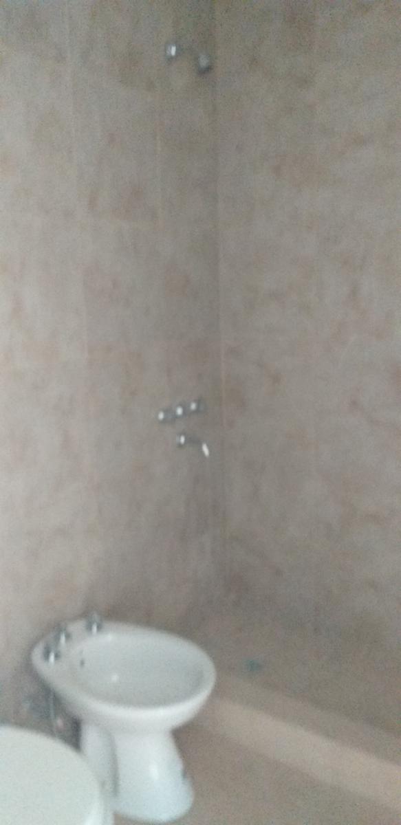 OPORTUNIDAD NUEVO VALOR Villa Luzuriaga a Estrenar Amplio 2 Ambientes: 1er Piso al Frente c/Terraza propia 12 m2 — foto 11