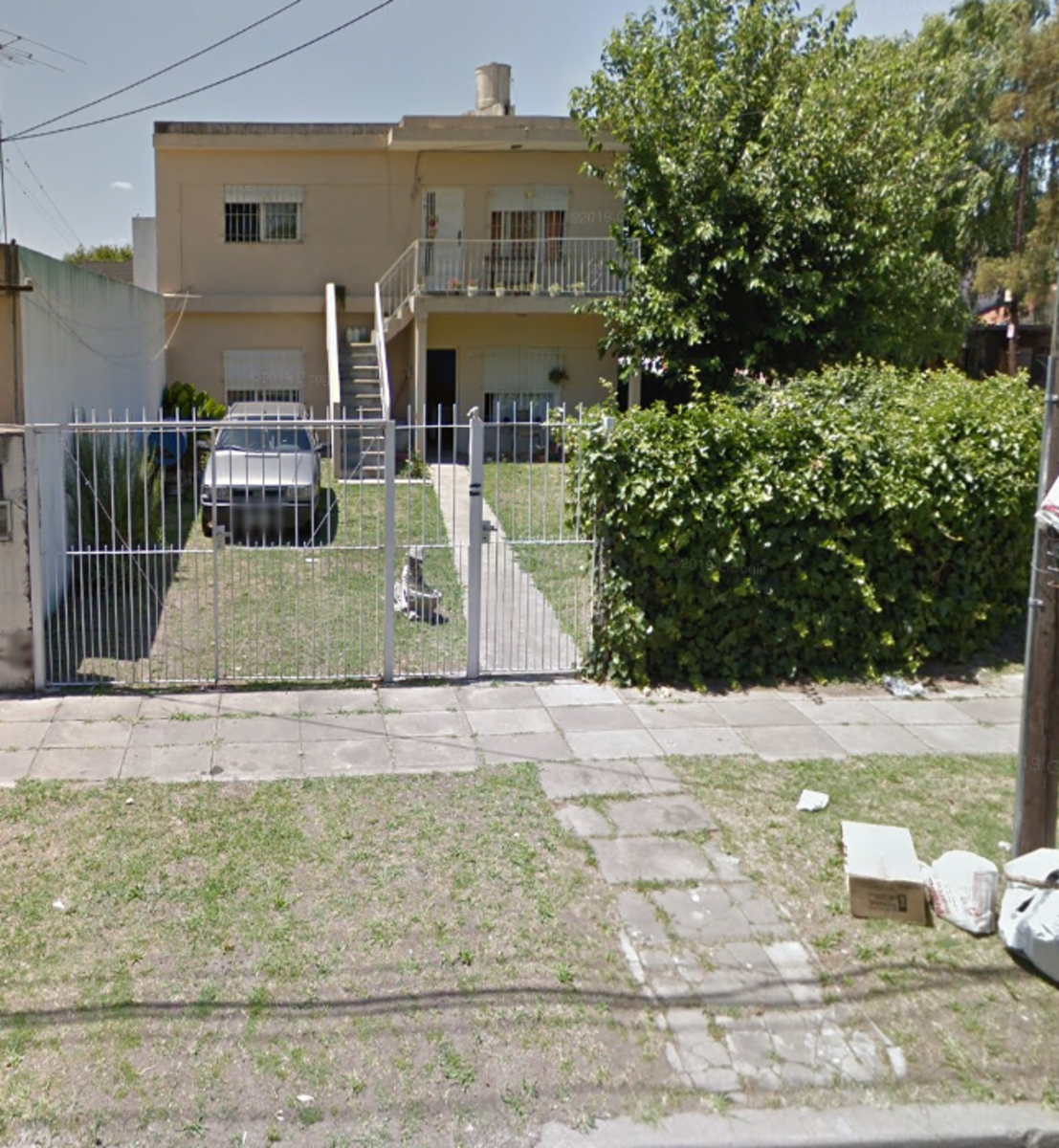 Oportunidad Sobre Lote de 200 m2 Dos Departamentos 3 ambientes y Terreno Libre — foto 2