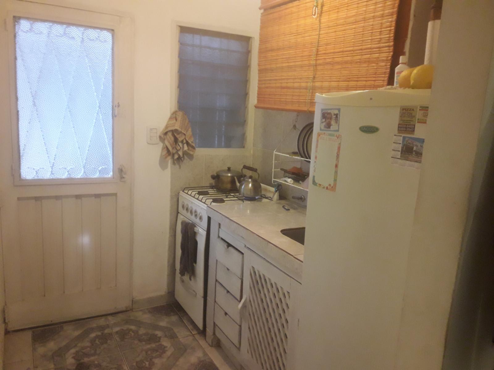 VILLA LUZURIAGA Departamento Planta Baja interno 2 Ambientes C/Cochera. Muy buena ubicación. — foto 2