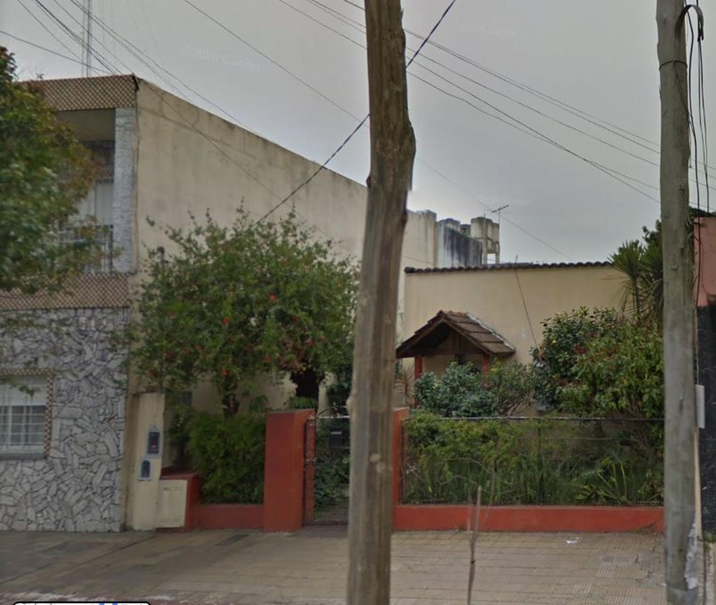 NUEVO VALOR VILLA LUZURIAGA LOTE CON DEMOLICION MUY BUENA UBICACIÓN
