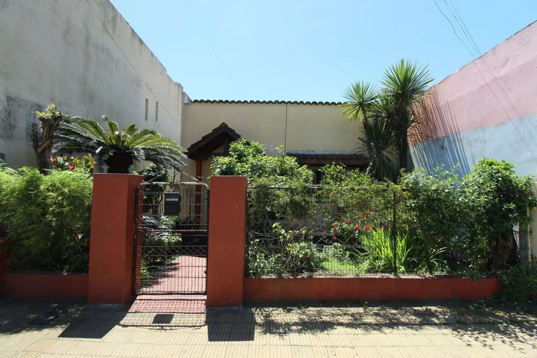 NUEVO VALOR VILLA LUZURIAGA LOTE CON DEMOLICION MUY BUENA UBICACIÓN — foto 5