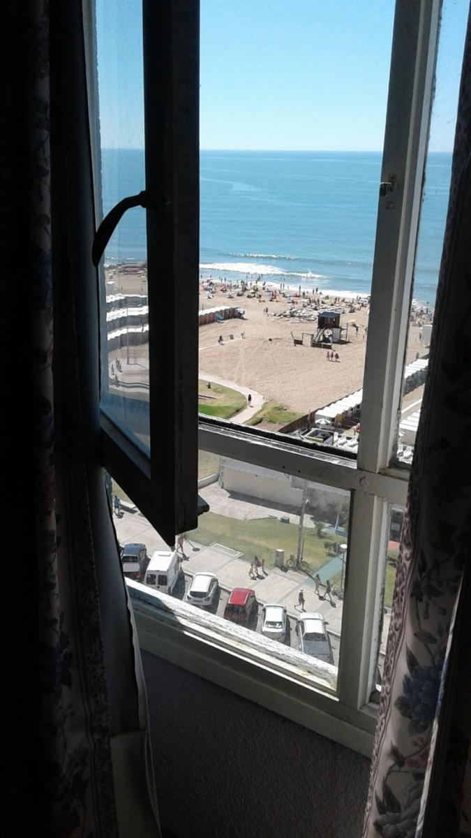 Miramar Departamento Monoambientee dividido en 2 ambientes con vista al mar — foto 2