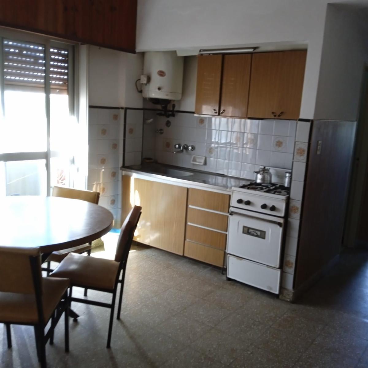 EDIFICIO DE 13 UNIDADES 3 AMBIENTES + 1 DUPLEX. MAR DE AJÓ - 3