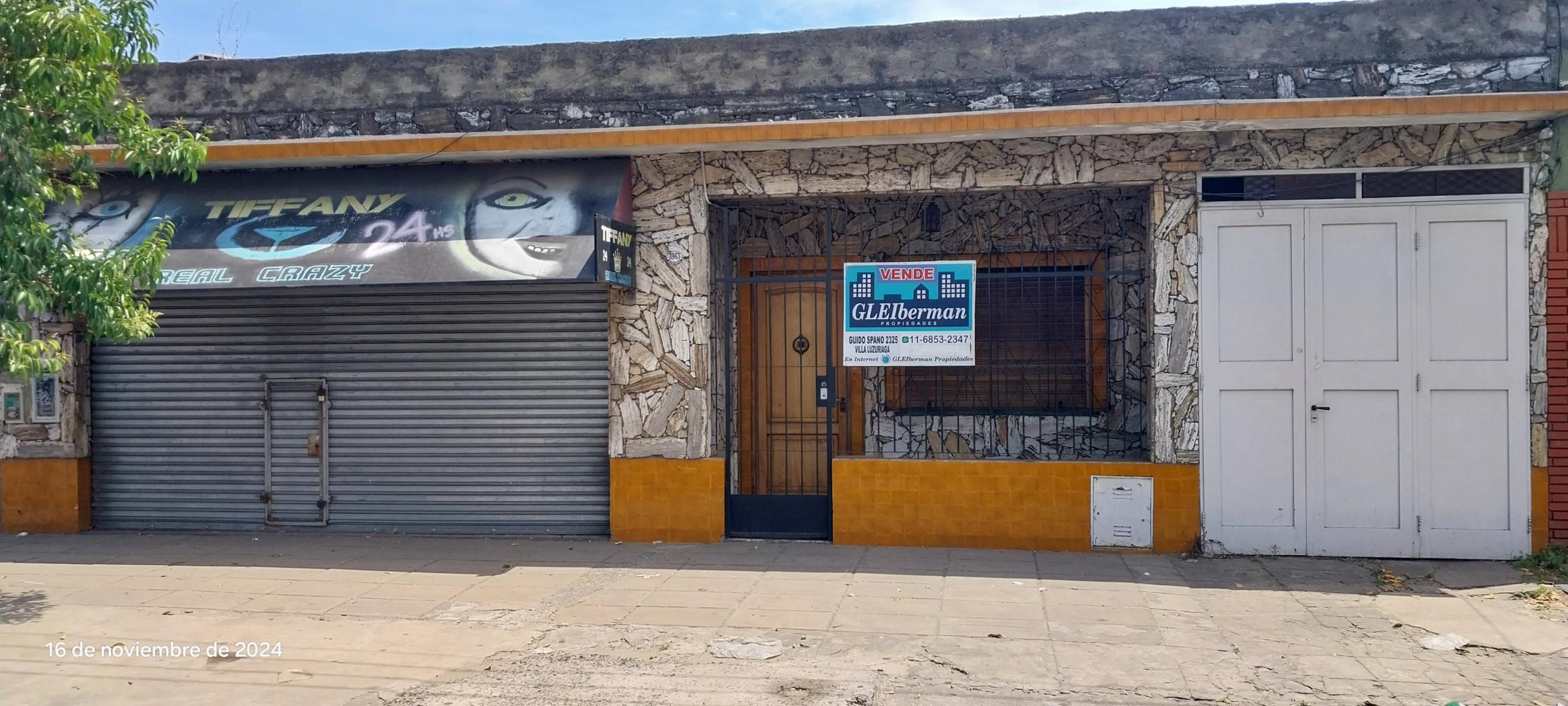 Casa 3 Ambientes más Local comercial. Sobre Lote de 12 metros de frente, Total 275 m2 aproximadamente.