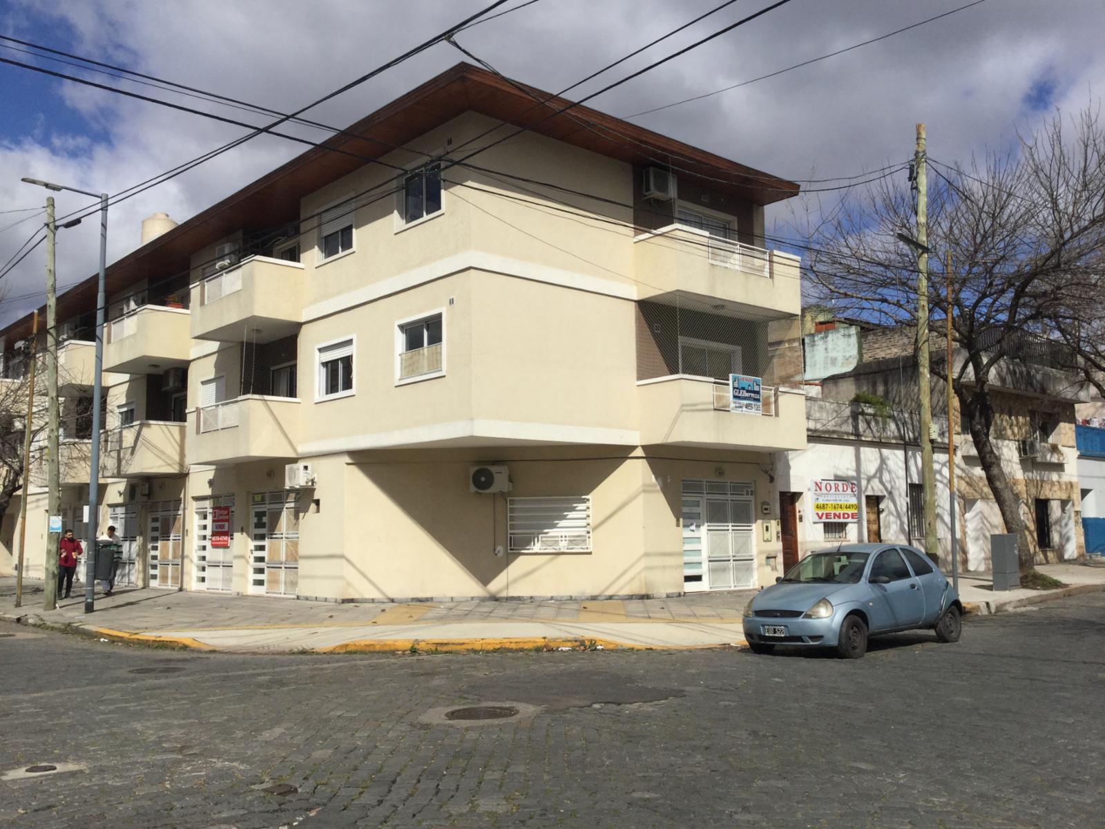 NUEVO VALOR Excelente Departamento 2 Ambientes Con Amplio balcón al Frente