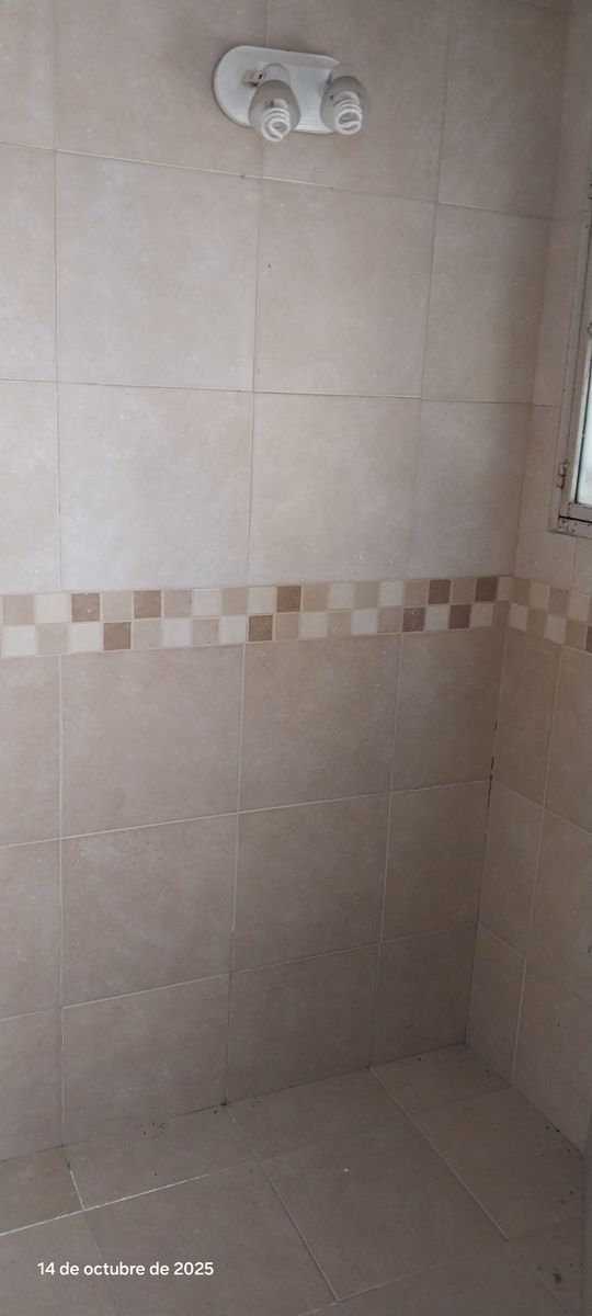 Casa quinta 4 ambientes Amplio parque C/Pileta de15X50aproximadamente.Vivienda permanente o fin de Semana — foto 8