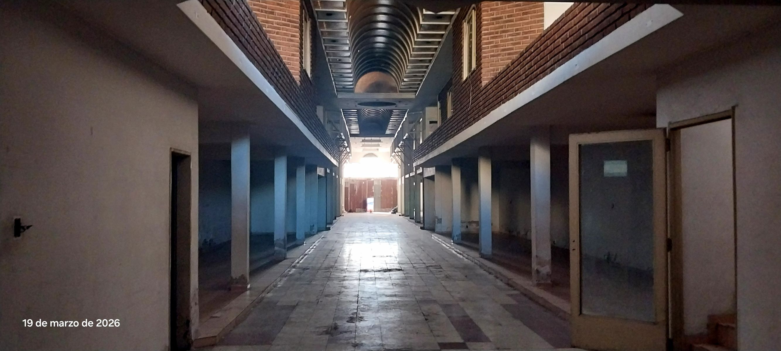 ISIDRO CASANOVA CENTRO. IMPORTANTE PROPIEDAD IDEAL CENTRO COMERCIAL, CENTRO DE DISTRIBUCION Y LOGISTICA Y OTROS - 7