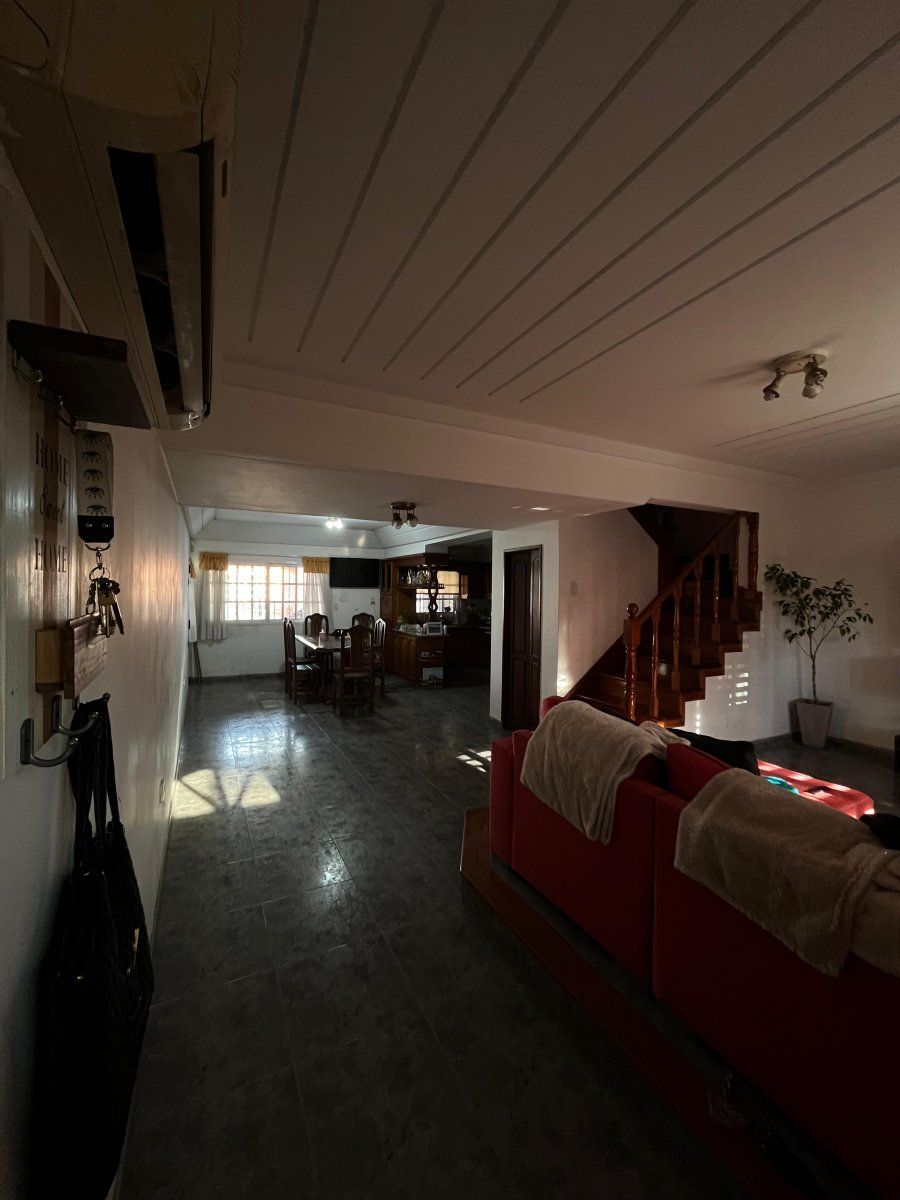 Casa Chalet 4 ambientes con Quincho y Pileta en Villa Luzuriaga - 5