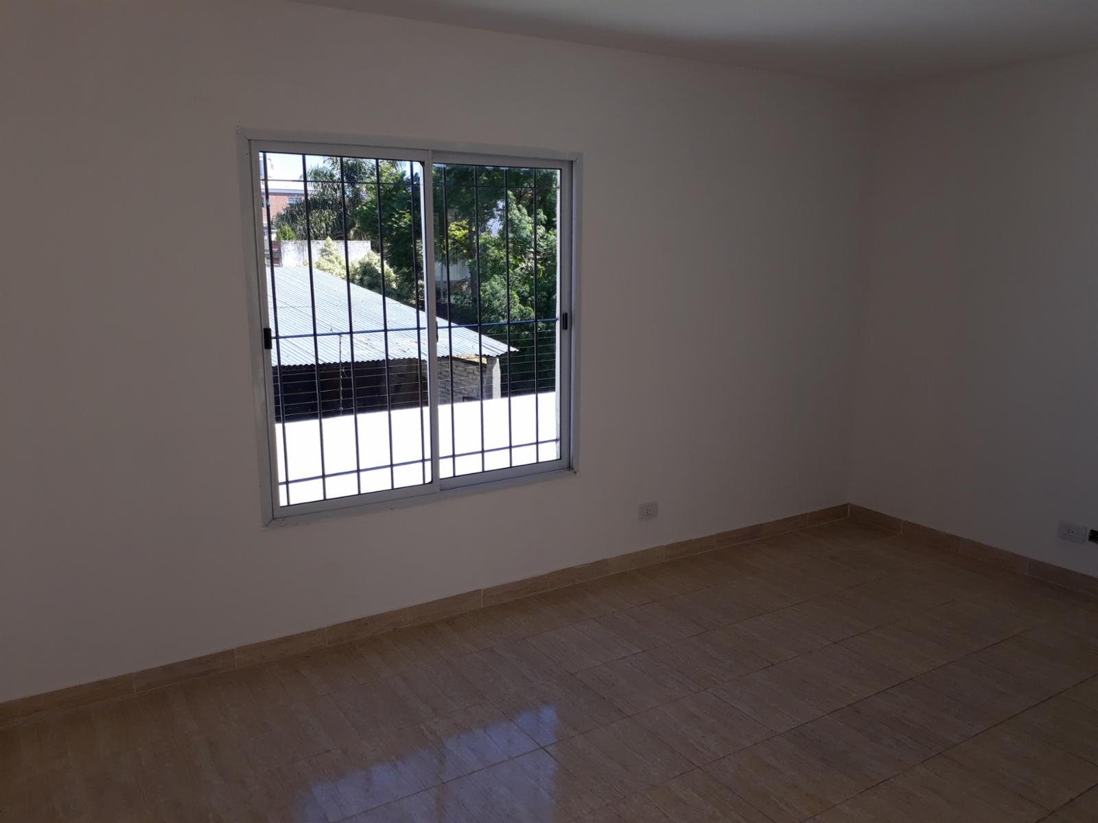 Avellaneda 1700 Ramos Mejia - Departamento de dos ambientes en venta — foto 2