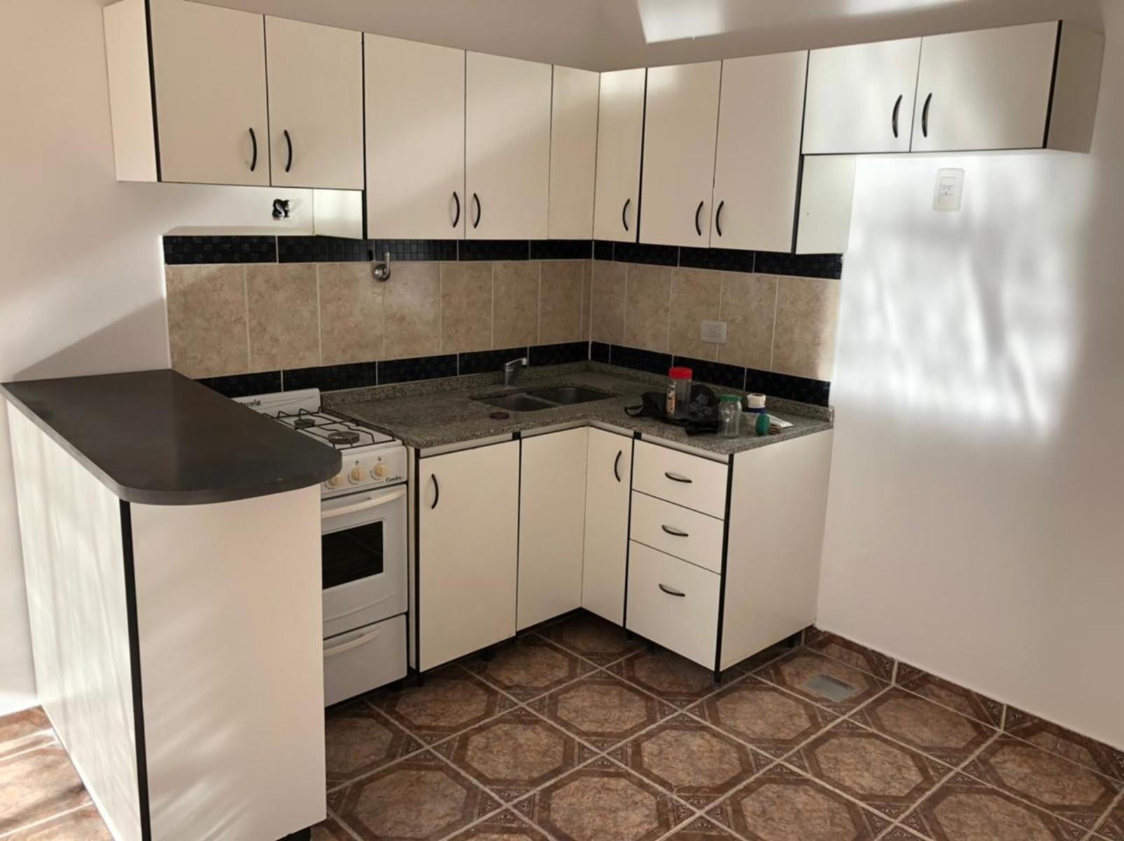 Balcarce 500 Ramos Mejia - Departamento 2 amb c/cochera en venta — foto 3