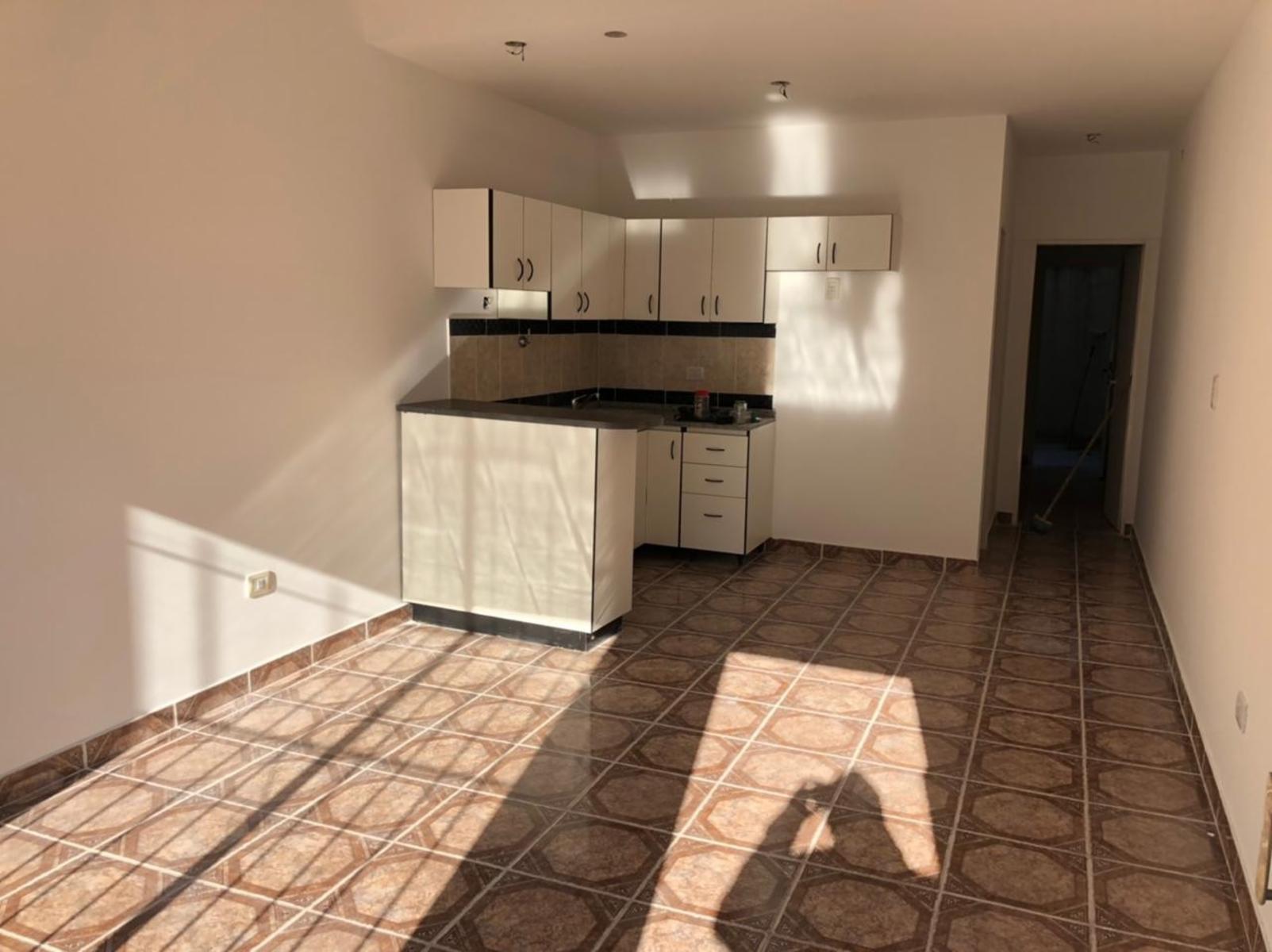 Balcarce 500 Ramos Mejia - Departamento 2 amb c/cochera en venta — foto 4