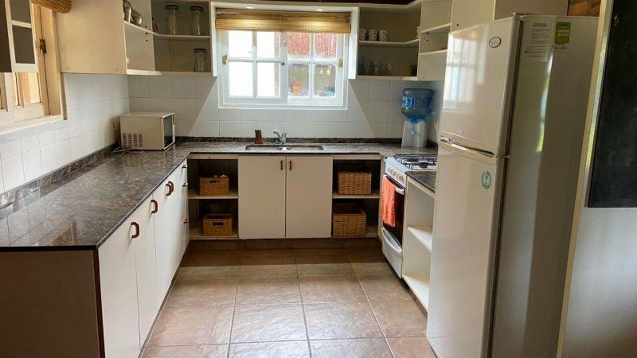 A. Chazarreta 100 Gral. Rodriguez - Casa 5 ambientes en venta — foto 7