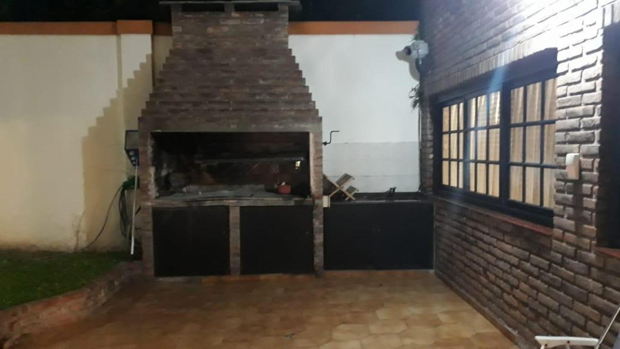 Igualdad 700 Haedo - Casa 5 ambientes en venta — foto 12