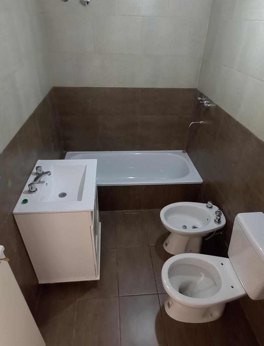 Departamentos de tres ambientes con terraza propia - Alfredo Palacios 600 Ramos Mejía — foto 2