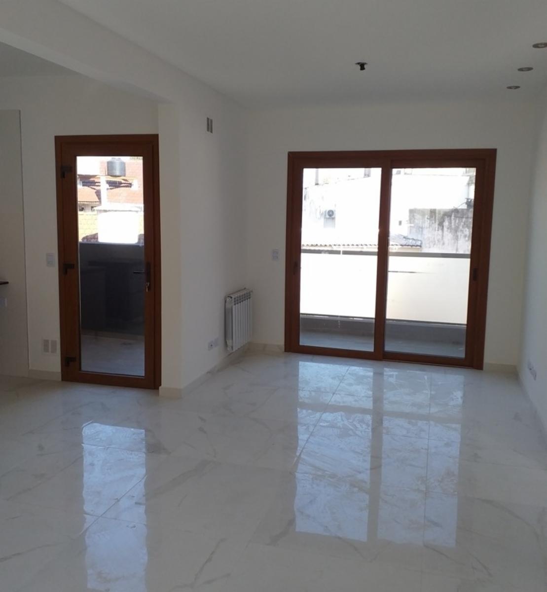 Departamentos de tres ambientes en venta - Chacabuco 100 Ramos Mejia — foto 2