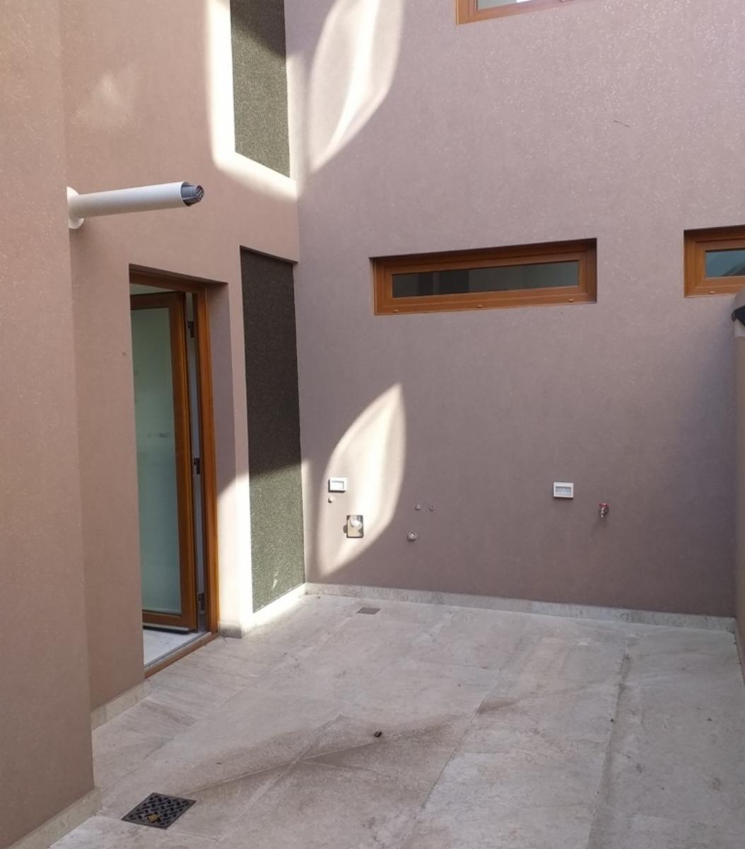 Gran departamento de 3 ambientes con 2 patios en planta baja - Chacabuco 100 Ramos Mejia — foto 3