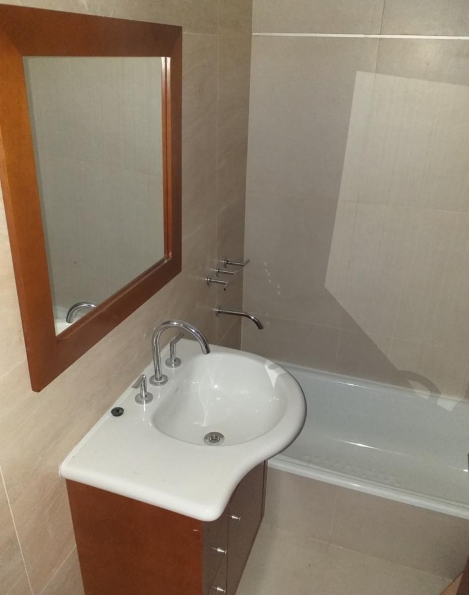 Gran departamento de 3 ambientes con 2 patios en planta baja - Chacabuco 100 Ramos Mejia — foto 11