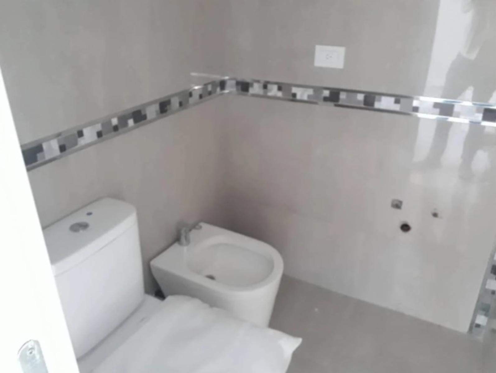 Gran departamento de 3 ambientes con cochera a estrenar - B. Mitre 500 Ramos Mejia — foto 10