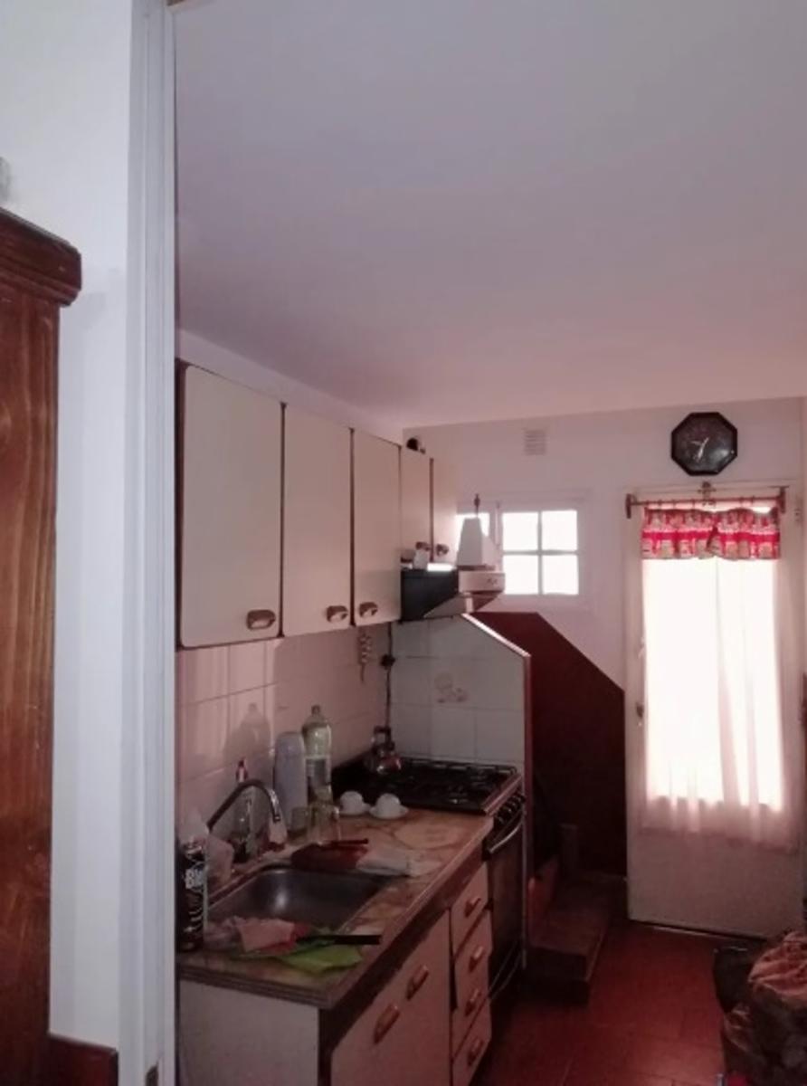 Duplex de dos ambientes con patio en venta - Suipacha 1100 Ramos Mejía — foto 5