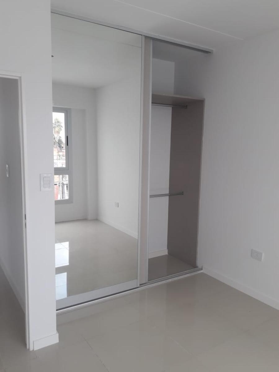 Monomabiente con cochera a estrenar - Jujuy 3300 San Justo — foto 10